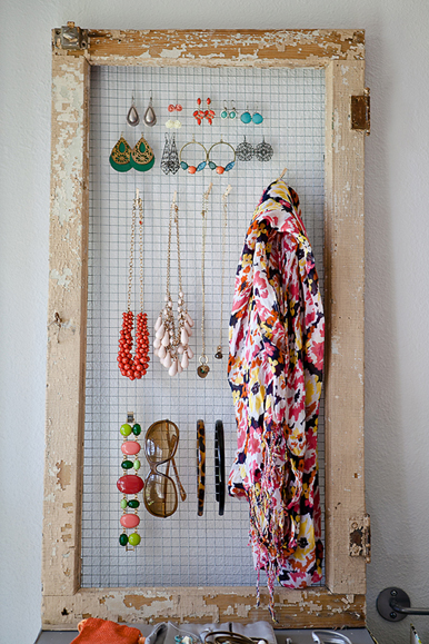 diy-chicken-wire-accessories-organizer